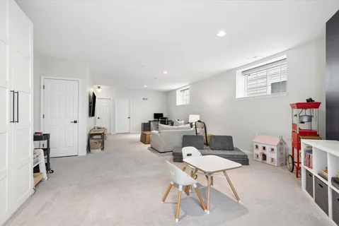 $750,000 | 30 North Dryden Place, Arlington Heights, IL 60004