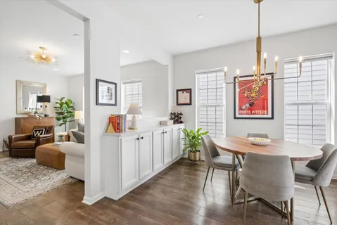 $750,000 | 30 North Dryden Place, Arlington Heights, IL 60004
