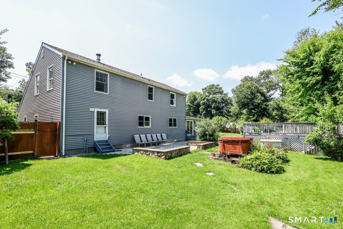 207 Stadley Rough Road Danbury, CT 06811 - Photo 31 of 37