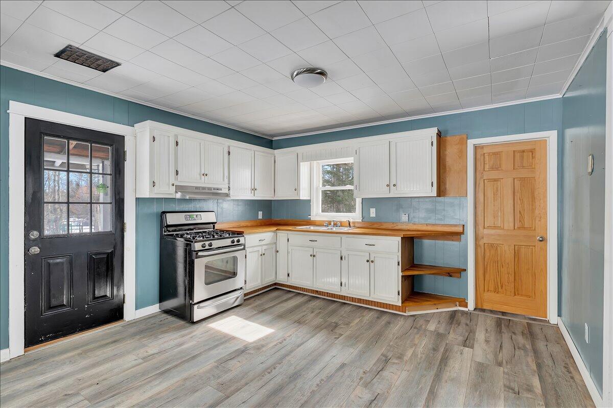 175 Durant Road Blue Mountain Lake, NY 12812 - Photo 20 of 32
