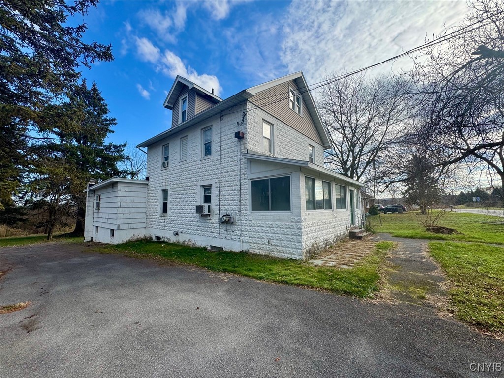 405 Horan Road Camillus, NY 13209 - Photo 3 of 9