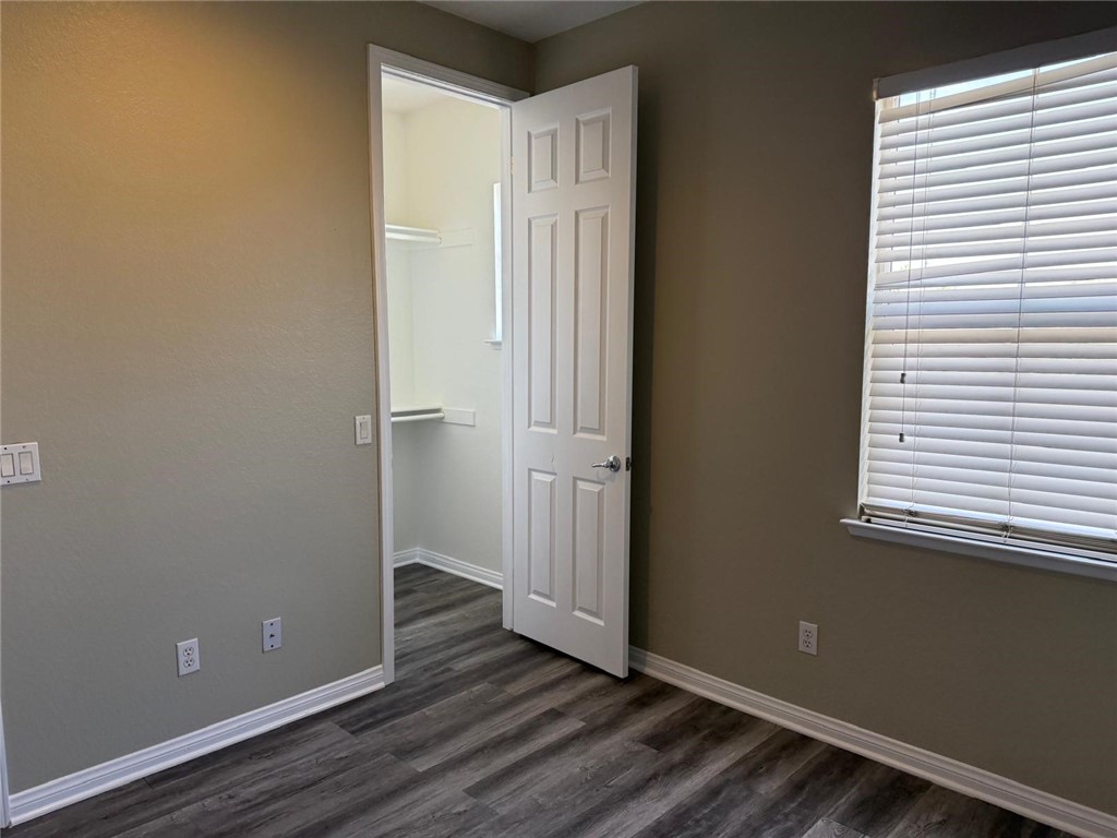 1742 Edmon Way Riverside, CA 92501 - Photo 14 of 23 Gallery Image 14