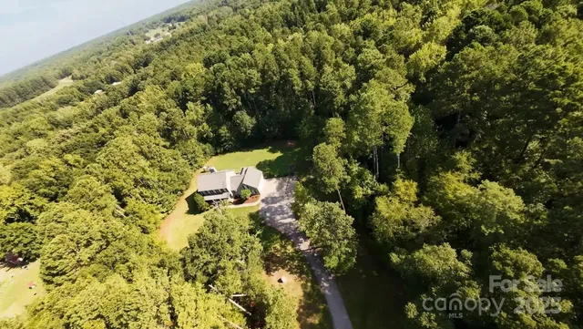 view of a yard with swimming pool