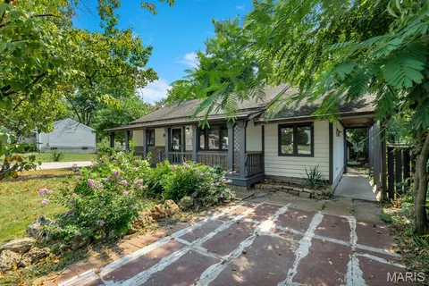 $169,000 | 580 St Marie Street, Florissant, MO 63031