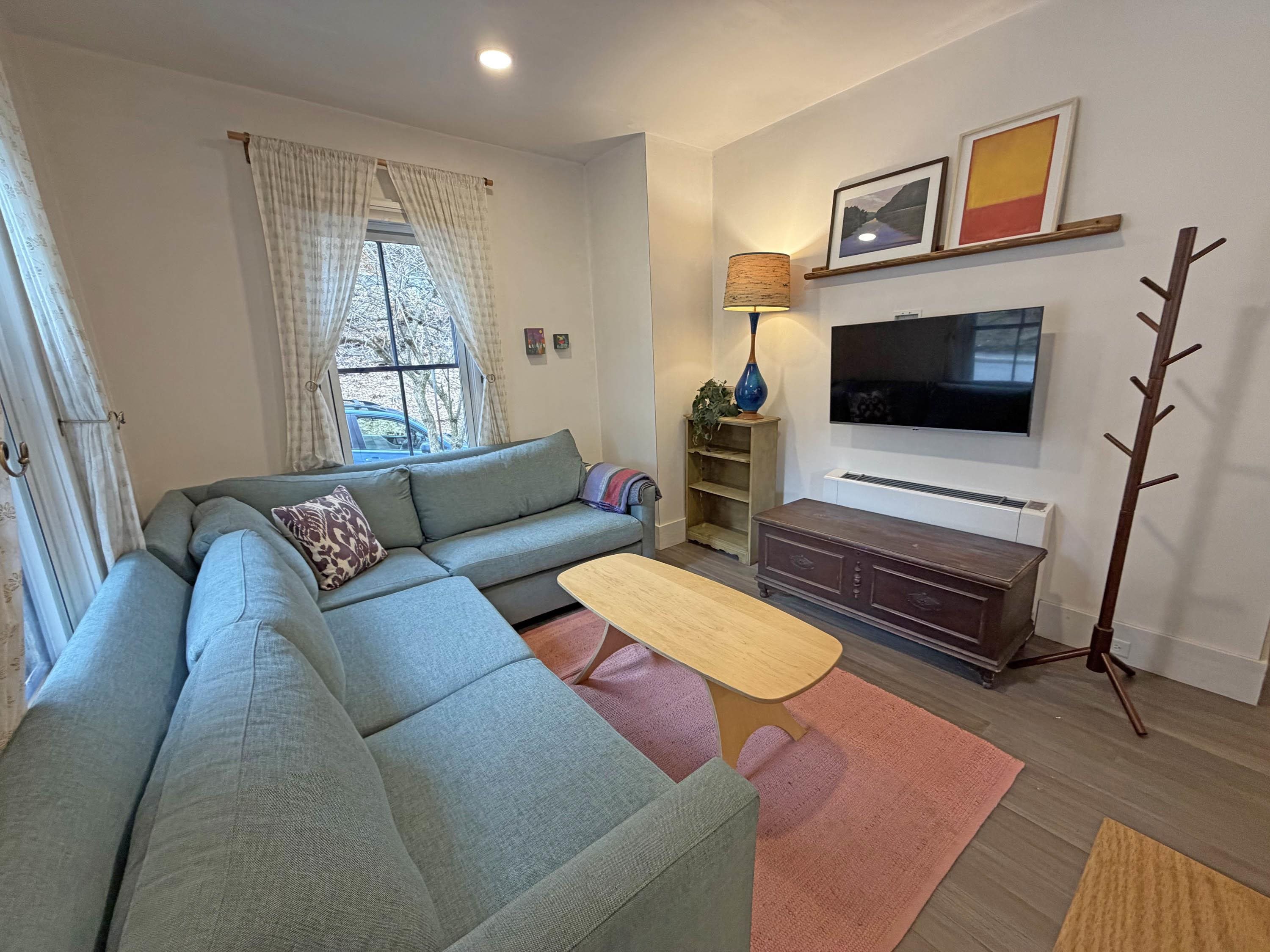81 Chapin Street Brattleboro, VT 05301 - Photo 5 of 27