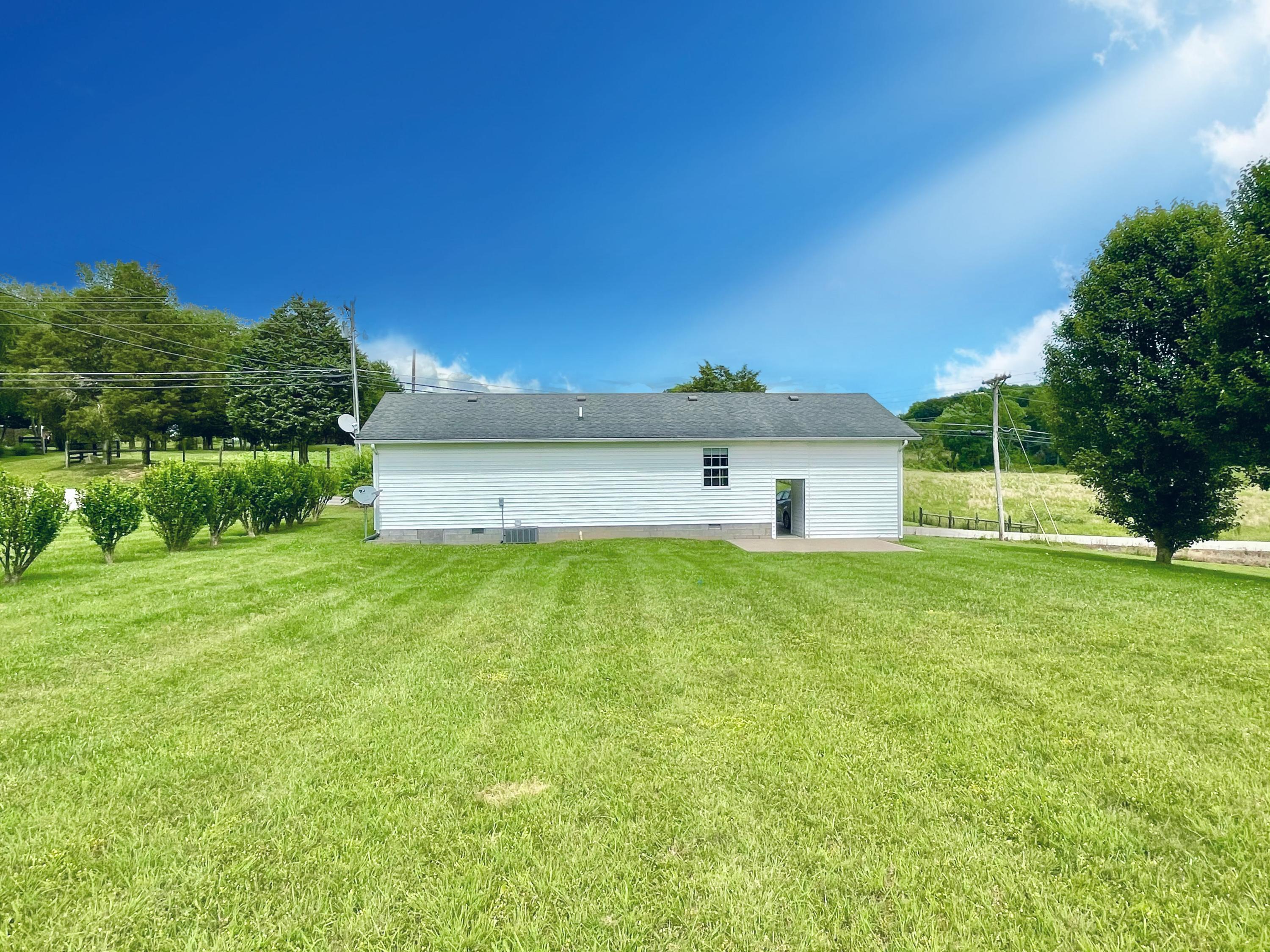 3501 Slate Branch Road Somerset, KY 42503 - Photo 3 of 21 B68B8D04-4C32-4CA1-866C-D08F77779EB7<|><
