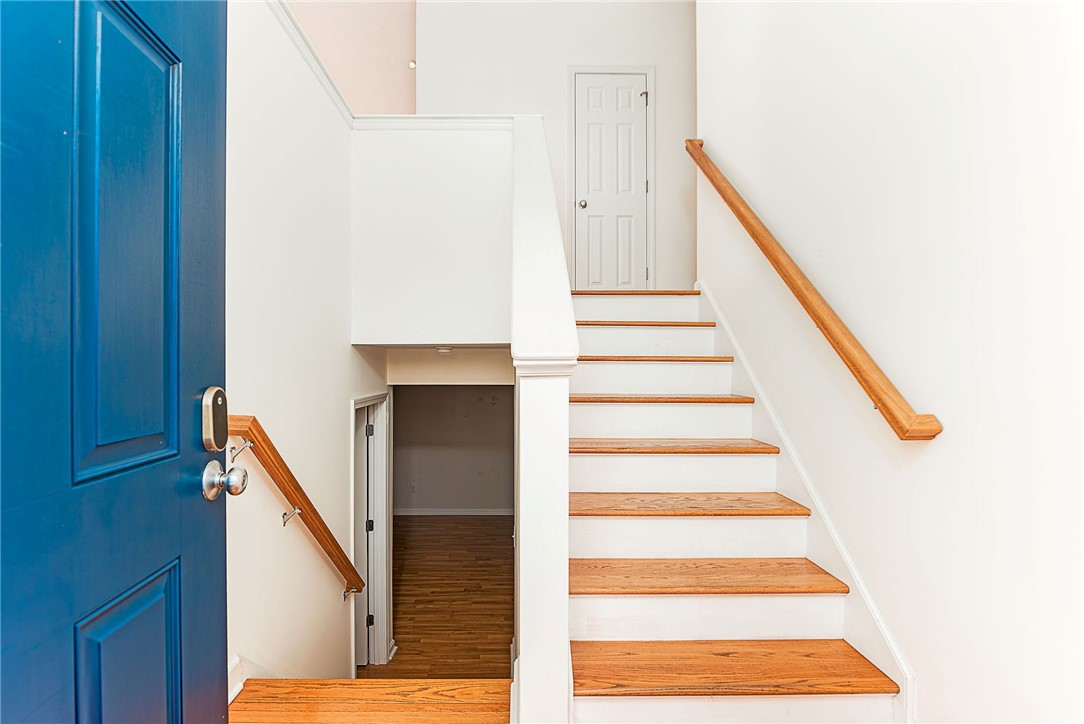 6 Tidewinds Lane Westerly, RI 02891 - Photo 3 of 44 Enterance