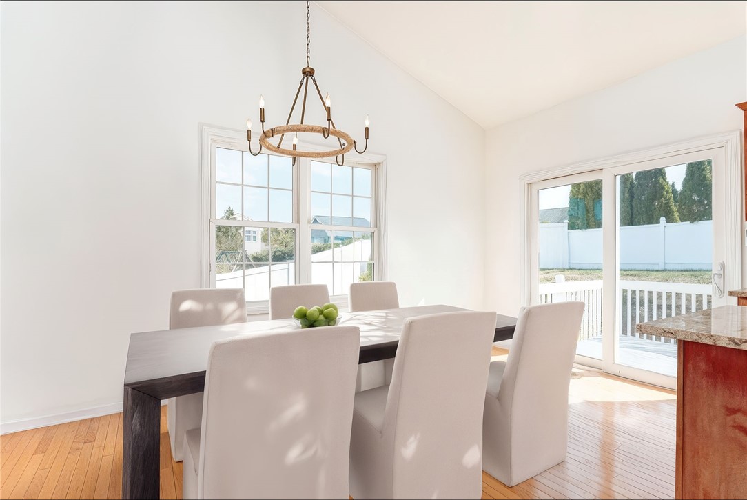 6 Tidewinds Lane Westerly, RI 02891 - Photo 8 of 44 Dining Area
