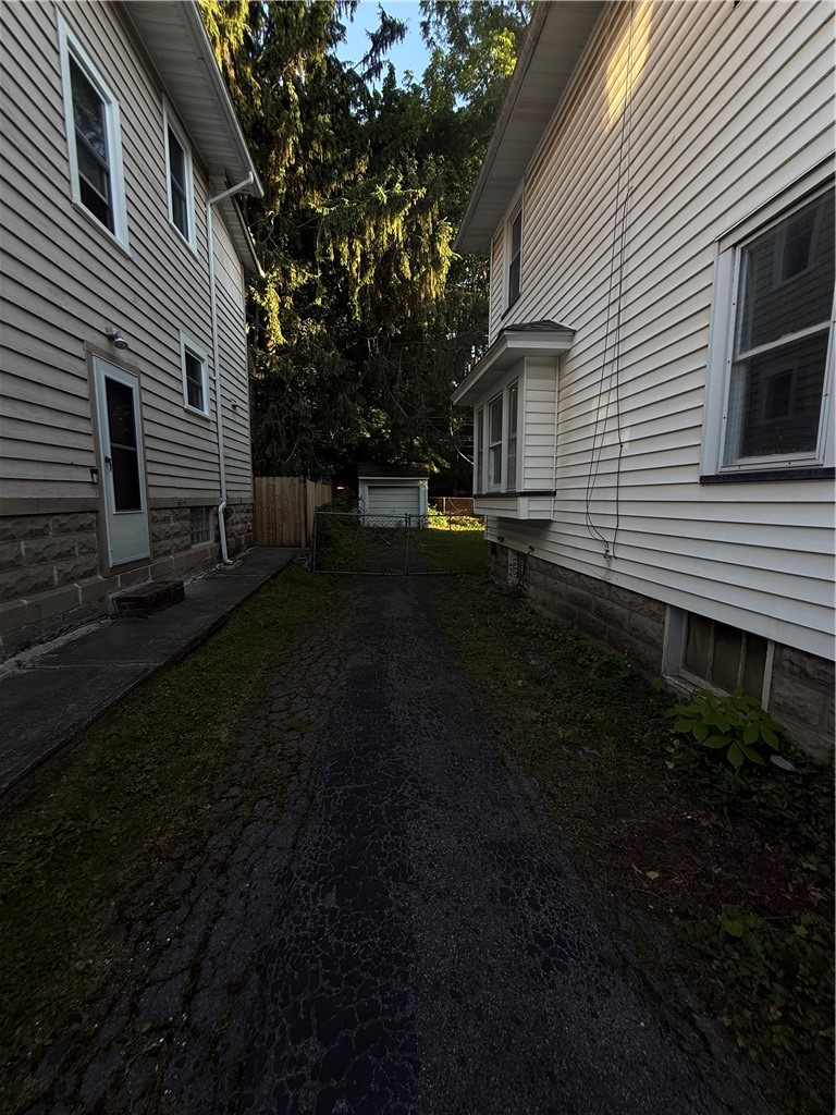 143 Raeburn Avenue Rochester, NY 14619 - Photo 15 of 17