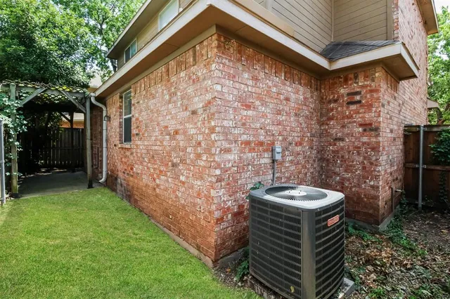 $2,260 | 4010 Windhaven Lane, Dallas, TX 75287