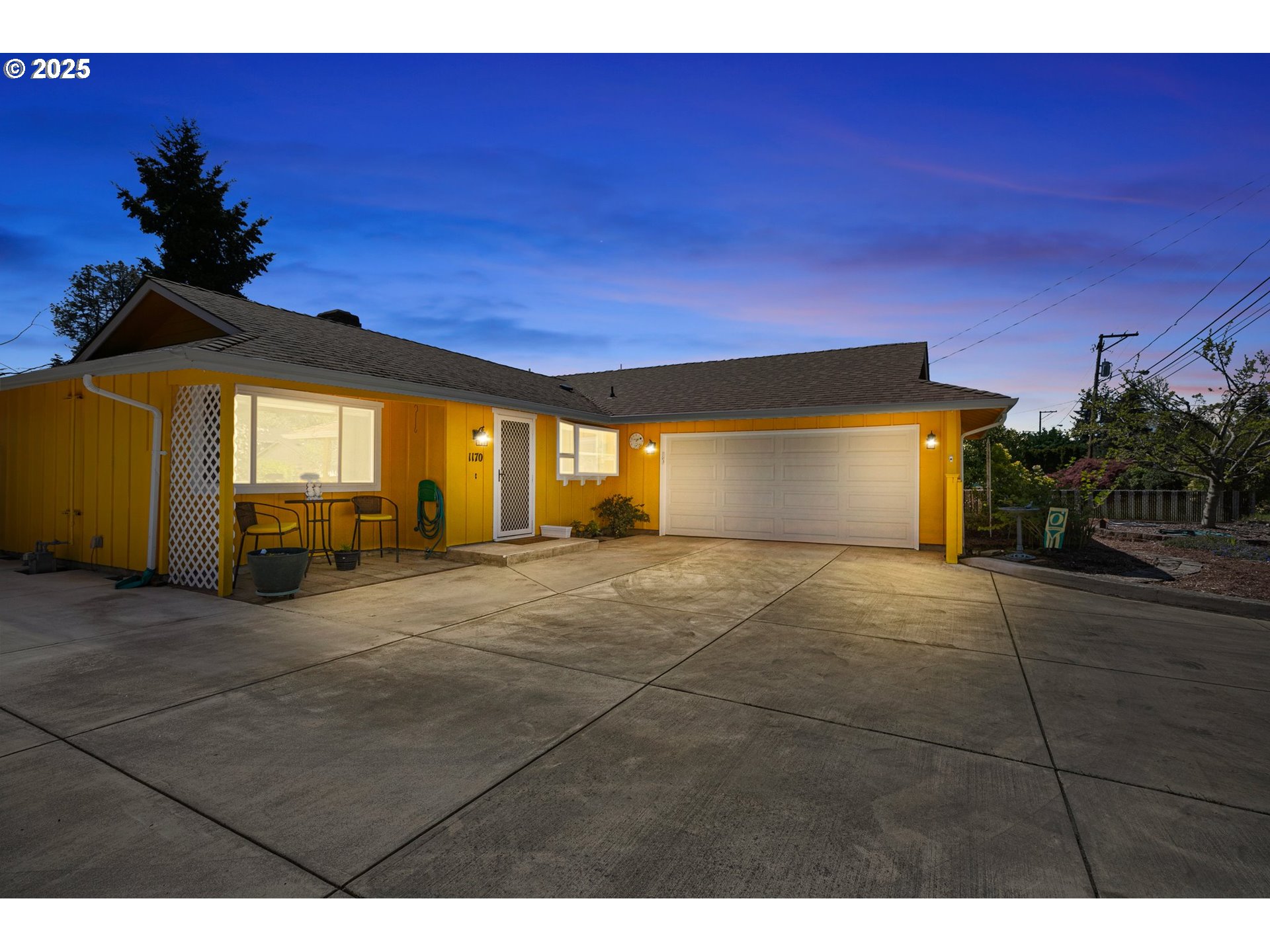 1170 Cal Young Road Eugene, OR 97401 - Photo 2 of 40 a view of empty room