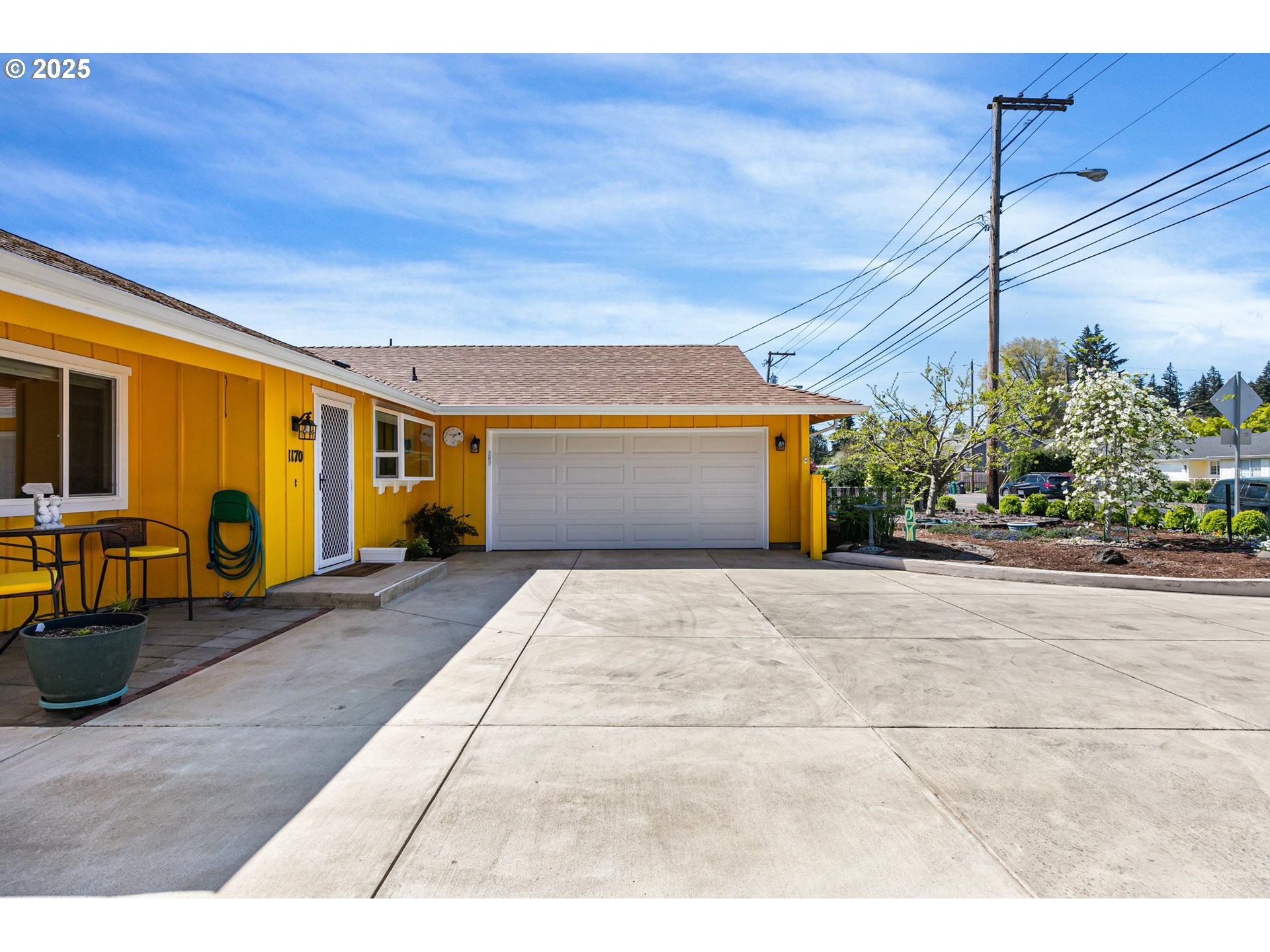 1170 Cal Young Road Eugene, OR 97401 - Photo 39 of 40 a view of a entryway door front of house