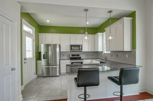 $3,000 | 2005 South Chippewa Street, New Orleans, LA 70130