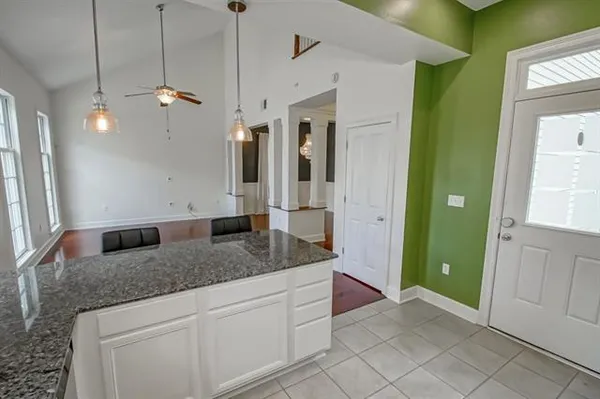 $3,000 | 2005 South Chippewa Street, New Orleans, LA 70130