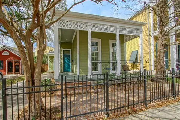 $3,000 | 2005 South Chippewa Street, New Orleans, LA 70130