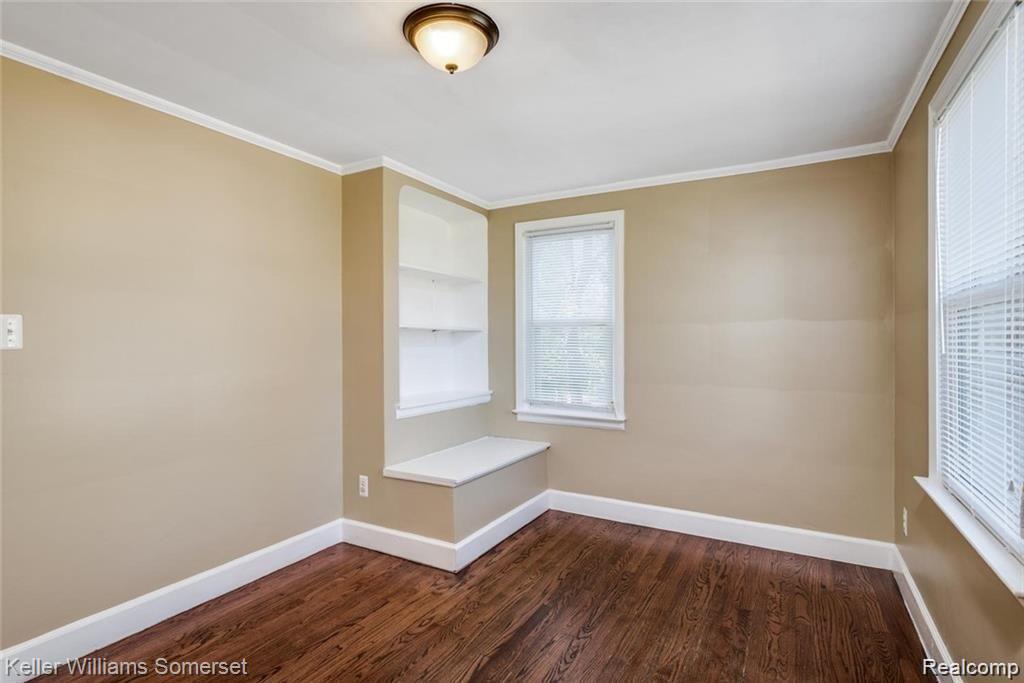 15111 Stahelin Road Detroit, MI 48223 - Photo 6 of 24