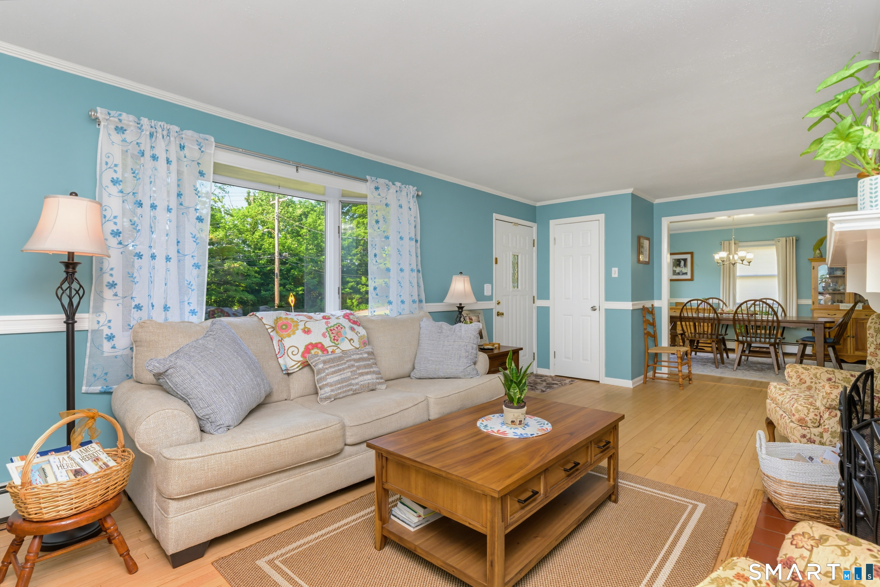 435 West Shepard Avenue Hamden, CT 06514 - Photo 6 of 37
