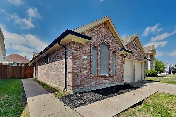 $2,150 | 1124 Canoe Lane, Plano, TX 75023