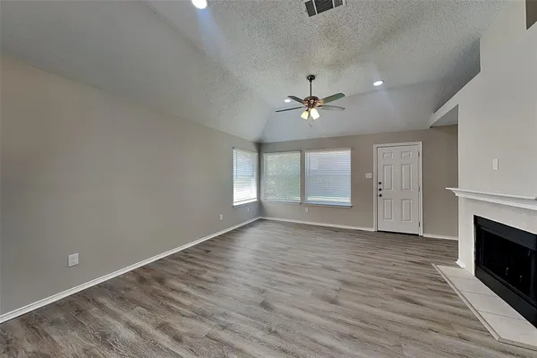 $2,150 | 1124 Canoe Lane, Plano, TX 75023