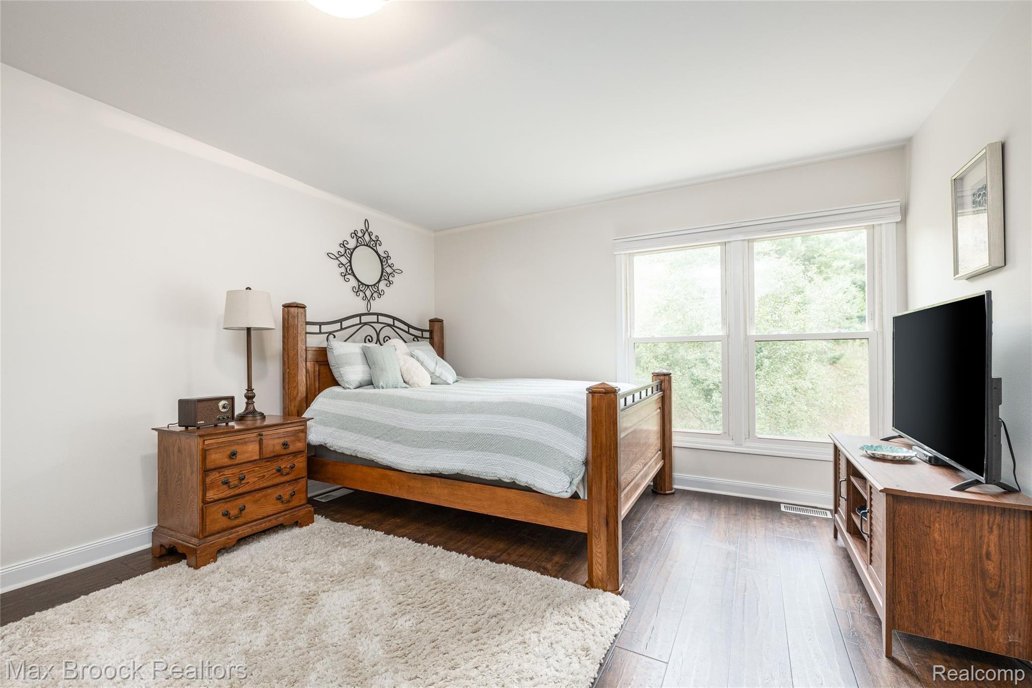 1390 Crescent Lane Rochester, MI 48306 - Photo 17 of 27 2E2A2545-Edit.jpg