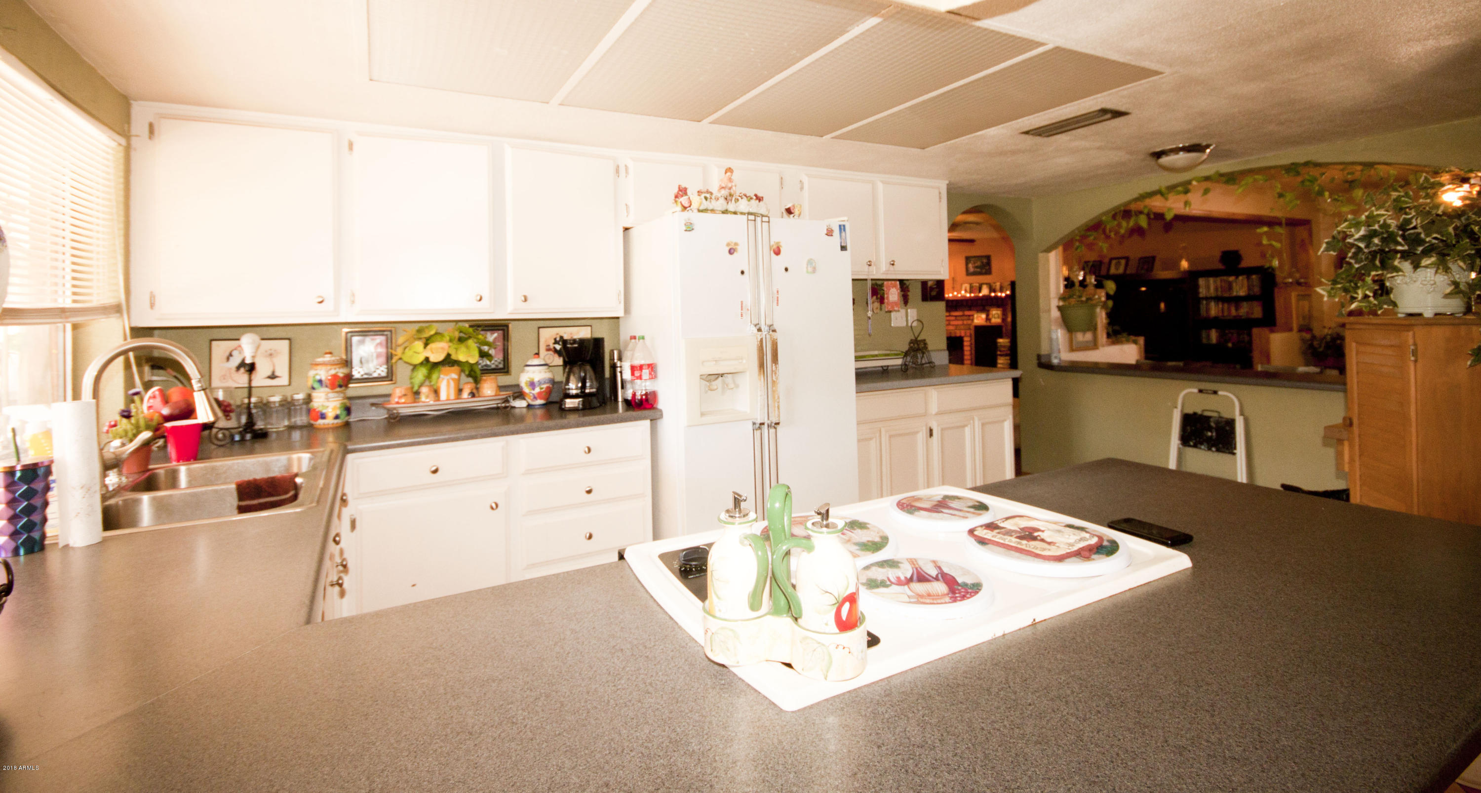 4643 West Mountain View Road Glendale, AZ 85302 - Photo 11 of 26 Kitchen 2
