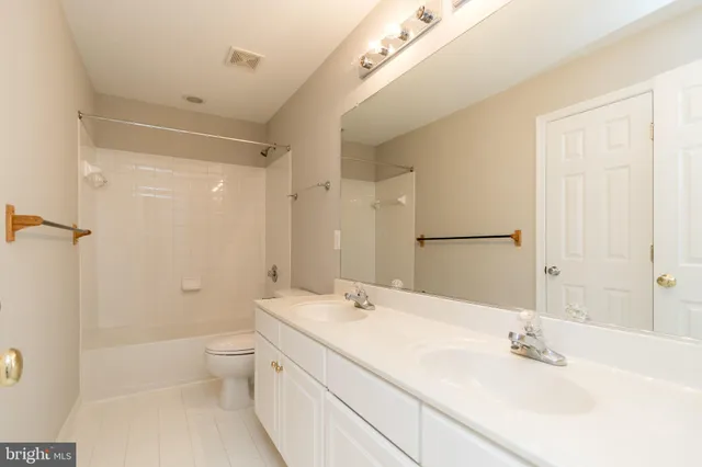 $3,200 | 15661 William Bayliss Court, Woodbridge, VA 22191