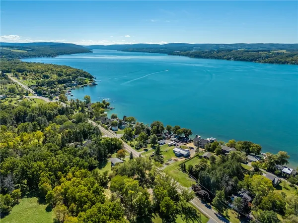 $189,900 | 4187 East Lake Road, Canandaigua, NY 14424