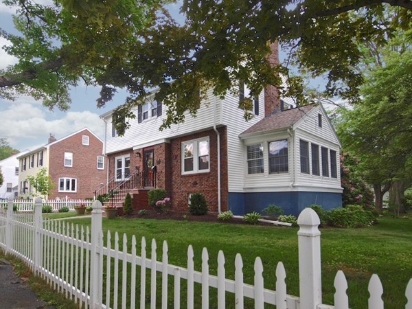 4 Vernon Road Belmont, MA 02478 - Photo 3 of 30 Gallery Image 3
