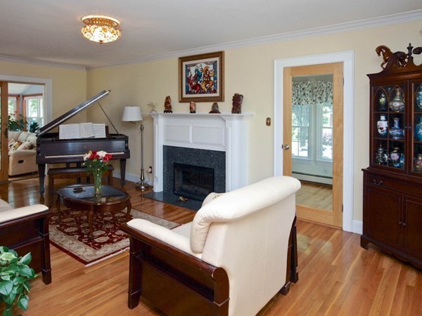 4 Vernon Road Belmont, MA 02478 - Photo 5 of 30 Gallery Image 5