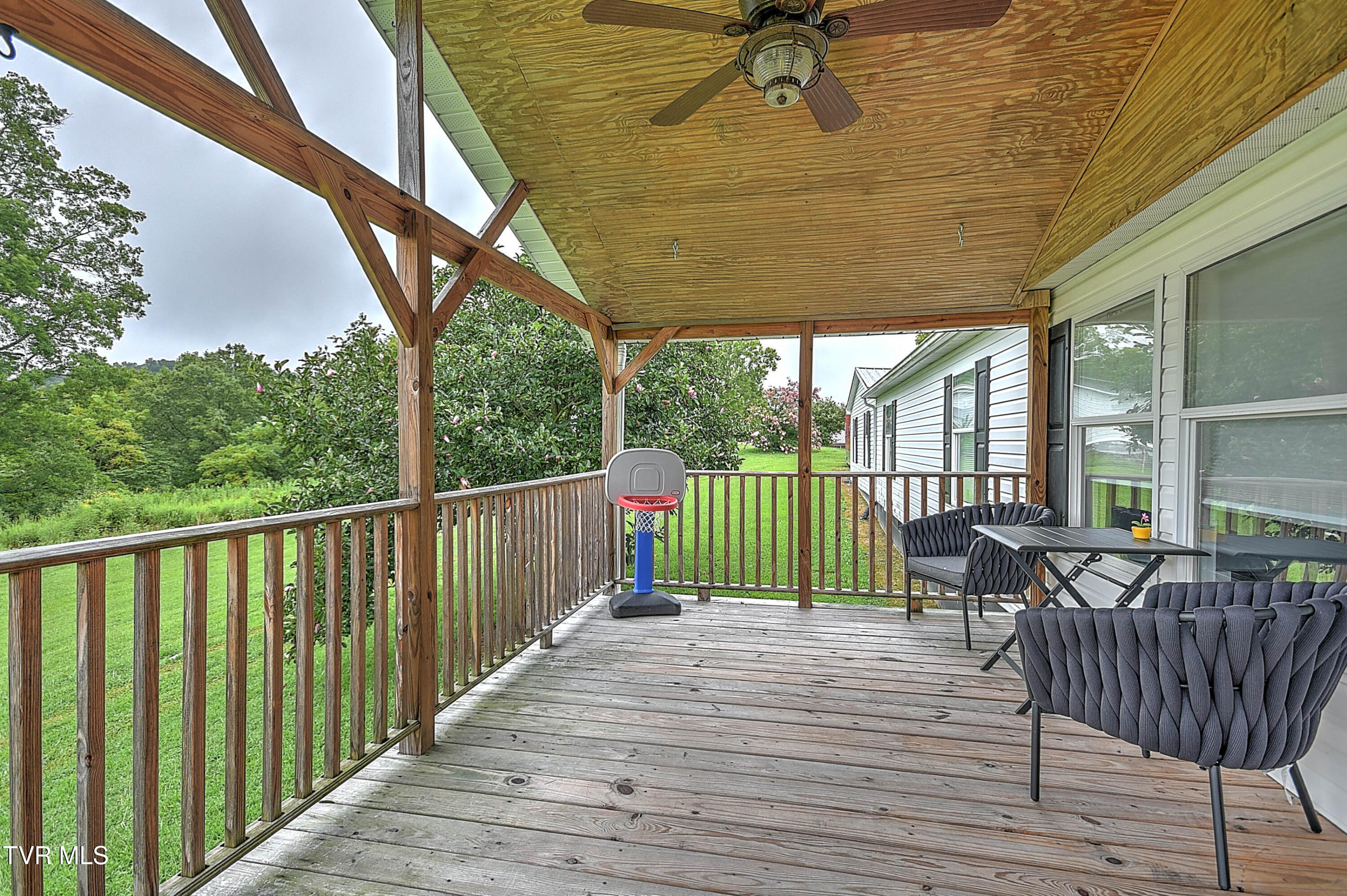 18478 County Park Road Abingdon, VA 24211 - Photo 7 of 29 18784 County Park BK-5