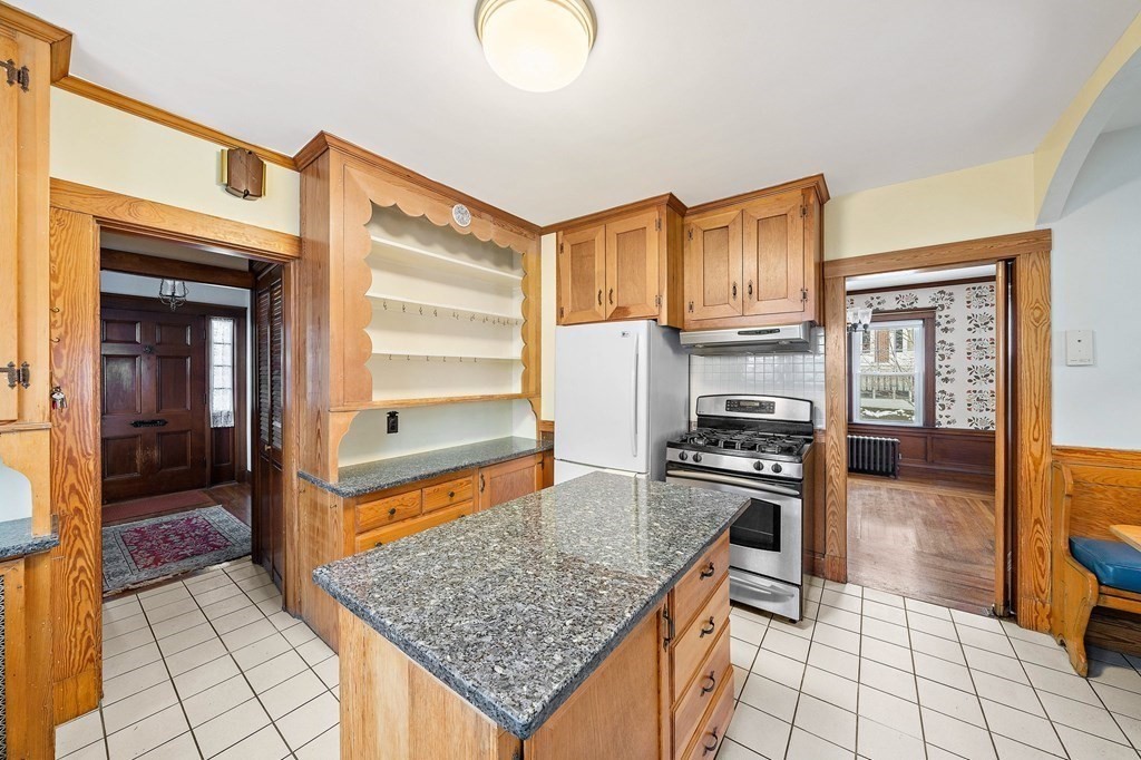 49 Highfield Road Quincy, MA 02169 - Photo 10 of 37 Gallery Image 10