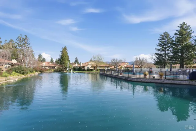 $799,000 | 77 Fountain Grove Circle, Napa, CA 94558