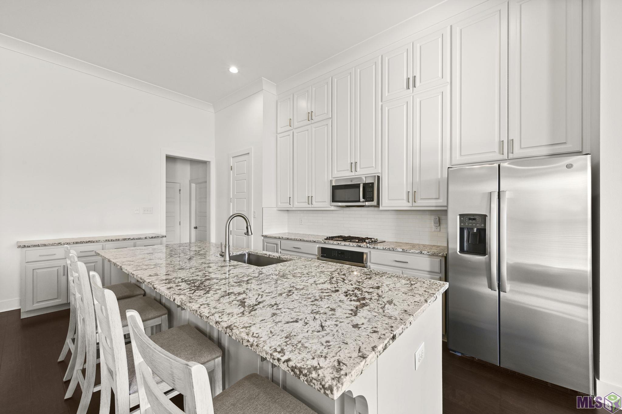 10233 Oak Colony Boulevard Baton Rouge, LA 70817 - Photo 11 of 31