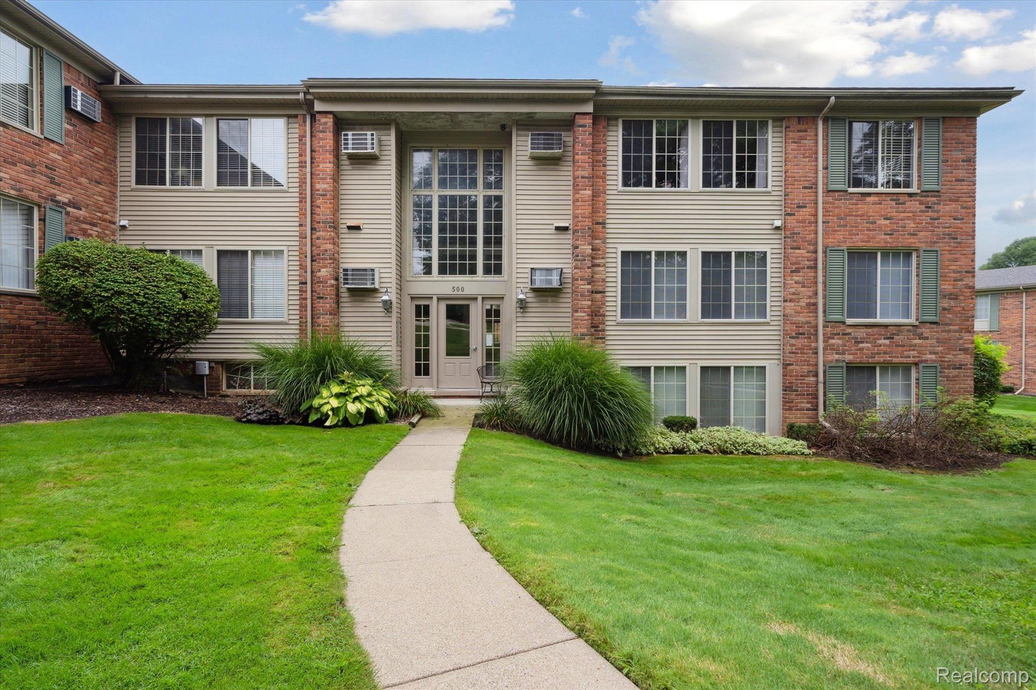 500 Romeo Road, Unit 118 Rochester, MI 48307 - Photo 1 of 26 Gallery Image 1