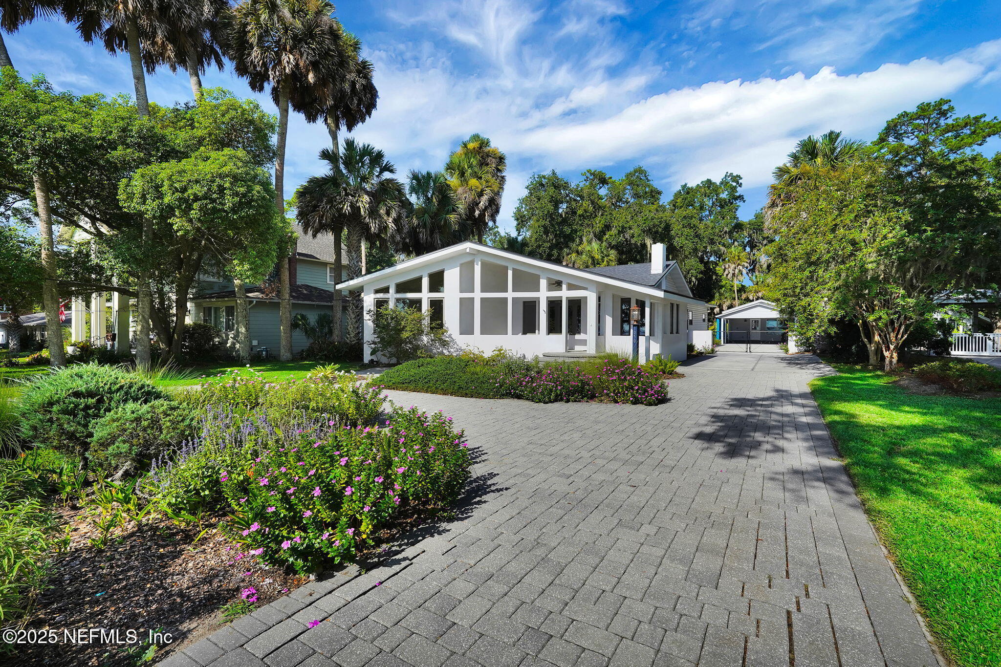1050 River Road Orange Park, FL 32073 - Photo 3 of 38 Front Pavered Drive
