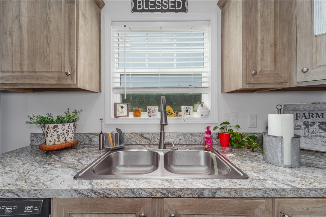 5571 Bowen Road Blackshear, GA 31516 - Photo 11 of 36