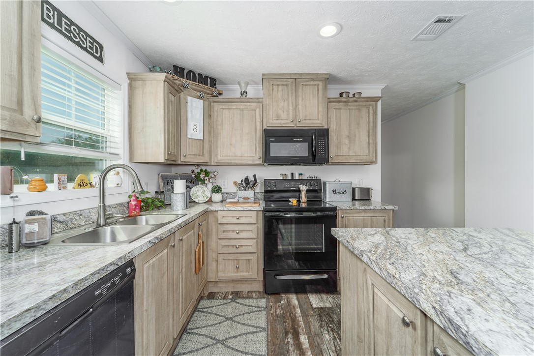 5571 Bowen Road Blackshear, GA 31516 - Photo 12 of 36