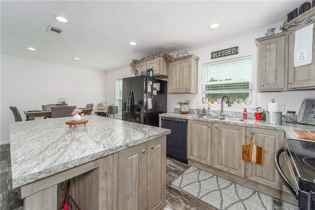 5571 Bowen Road Blackshear, GA 31516 - Photo 10 of 36