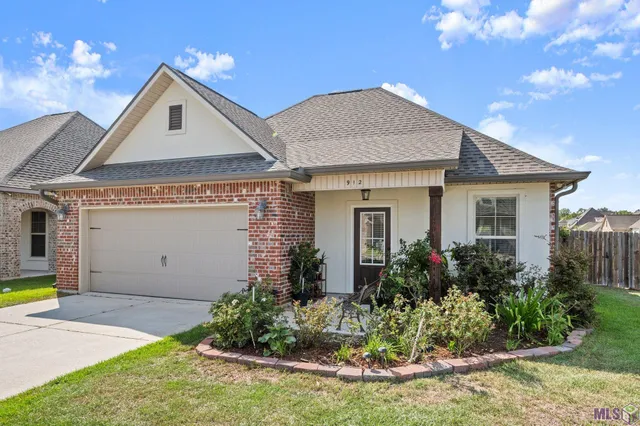 $3,200 | 912 Gentle Wind Drive, Baton Rouge, LA 70820