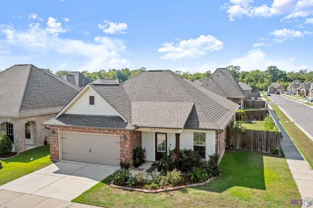$3,200 | 912 Gentle Wind Drive, Baton Rouge, LA 70820