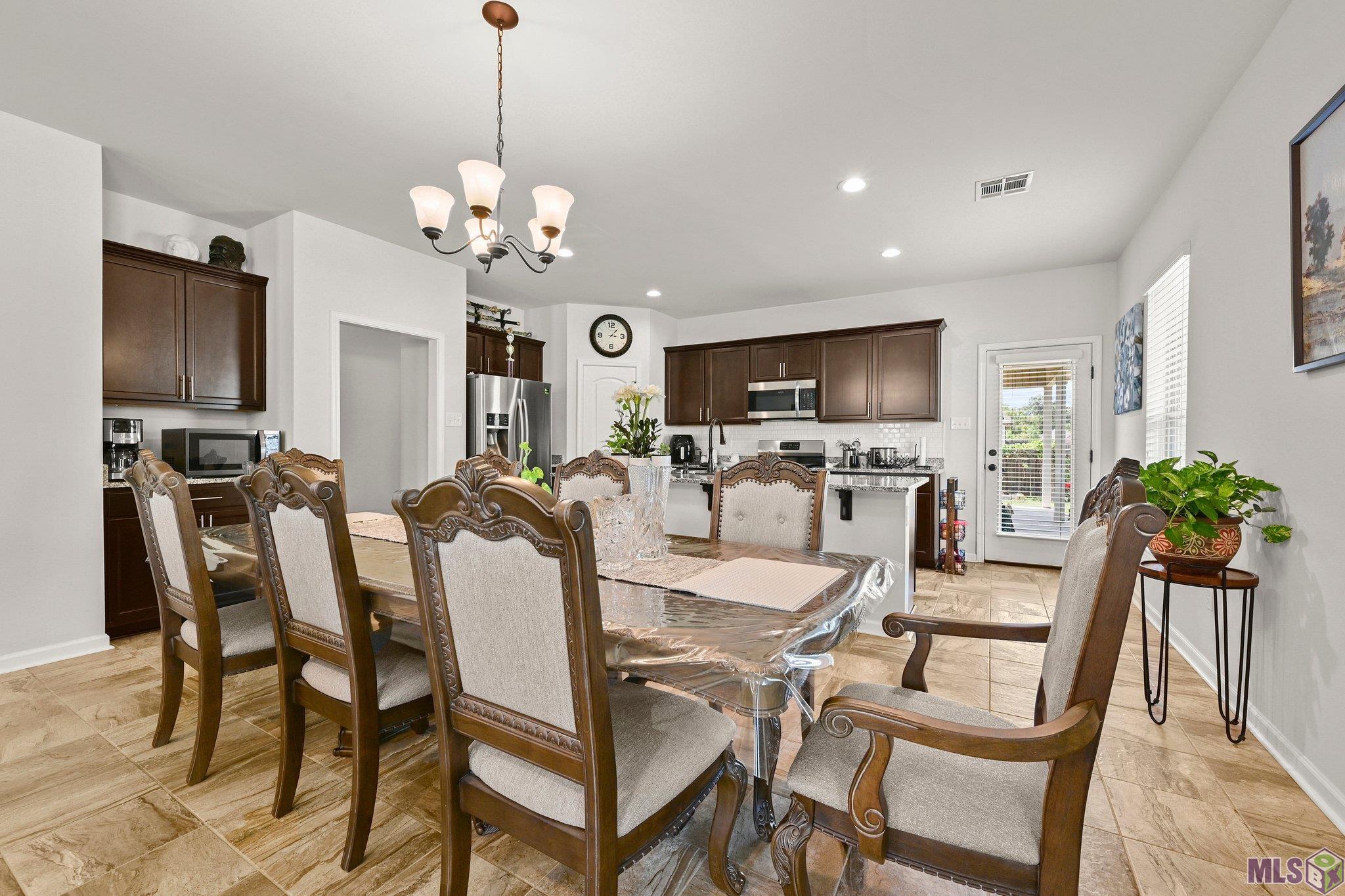 912 Gentle Wind Drive Baton Rouge, LA 70820 - Photo 4 of 19