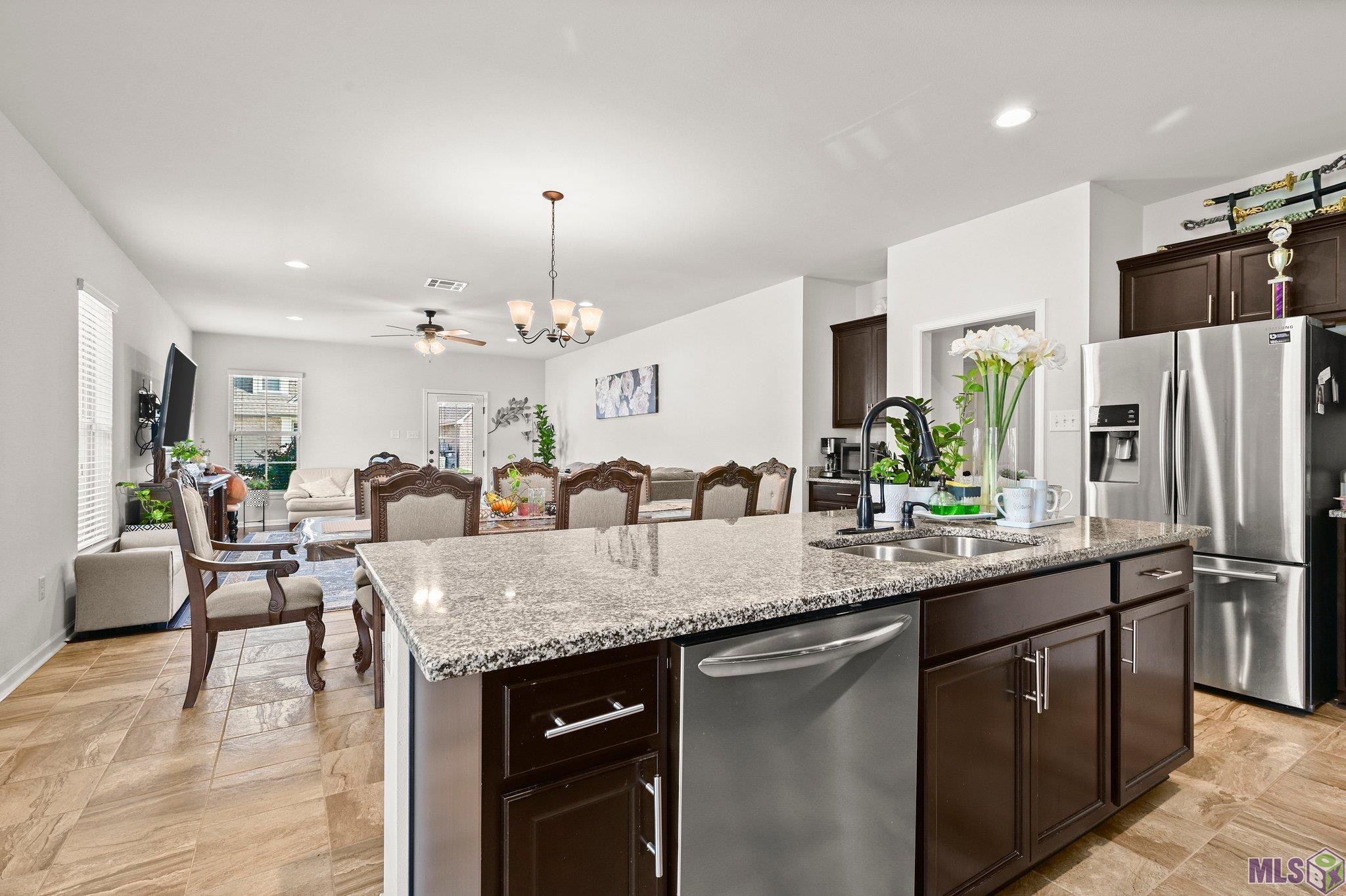 912 Gentle Wind Drive Baton Rouge, LA 70820 - Photo 7 of 19