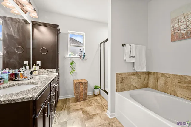 $3,200 | 912 Gentle Wind Drive, Baton Rouge, LA 70820