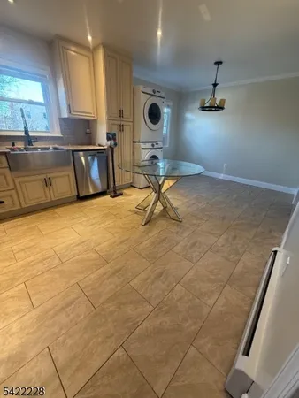 $3,000 | 769 East Hazelwood Avenue, Rahway, NJ 07065
