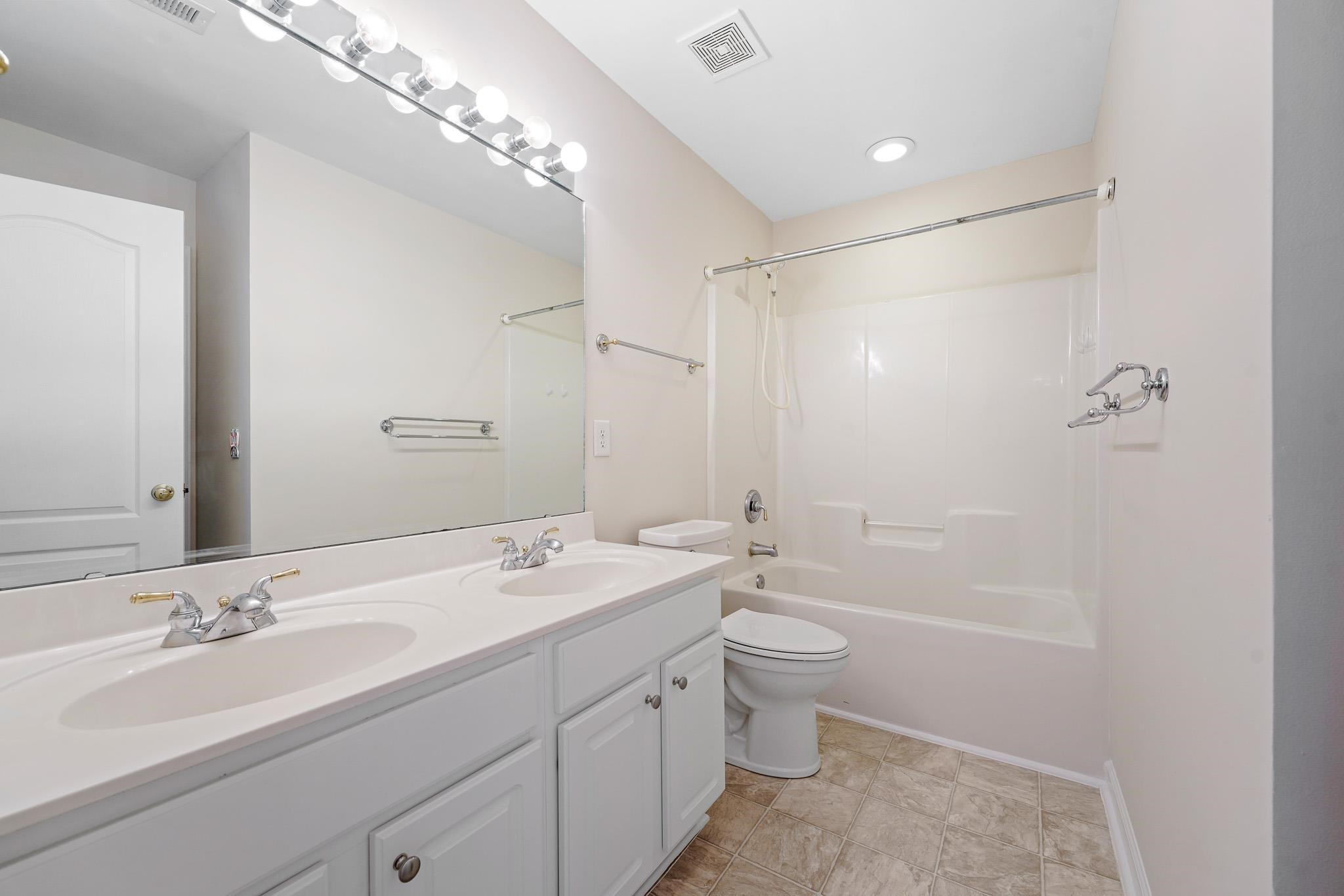 7549 Silver View Lane Raleigh, NC 27613 - Photo 31 of 61 Photo 31