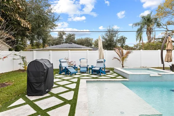 $9,000 | 910 West W Street, Tampa, FL 33602