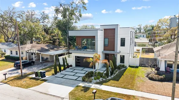 $9,000 | 910 West W Street, Tampa, FL 33602