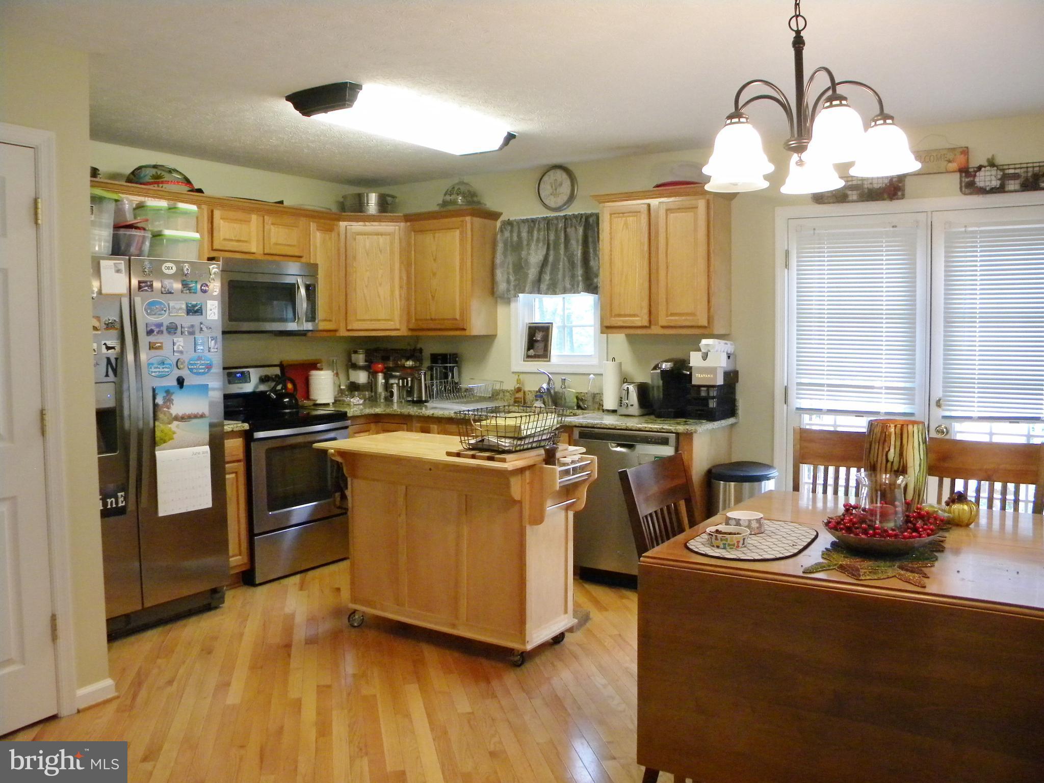 551 Pine Ridge Drive Front Royal, VA 22630 - Photo 7 of 30 Kitchen
