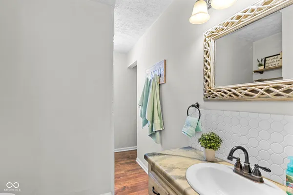 $230,000 | 850 East County Road 55, North Vernon, IN 47265