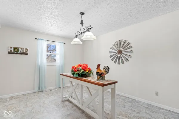 $230,000 | 850 East County Road 55, North Vernon, IN 47265